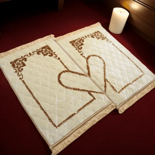 dreambeddingstore.com - Elegant Couple Prayer Mat