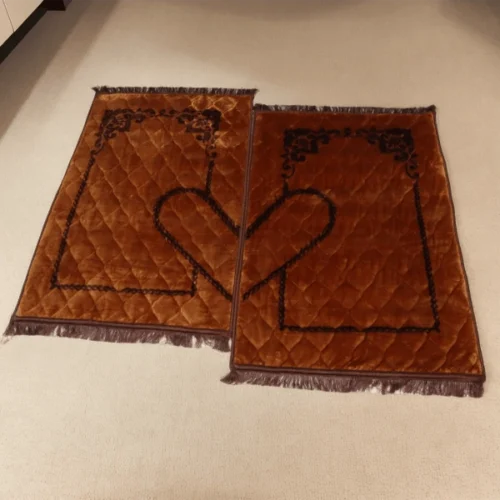 dreambeddingstore.com - Elegant Couple Prayer Mat